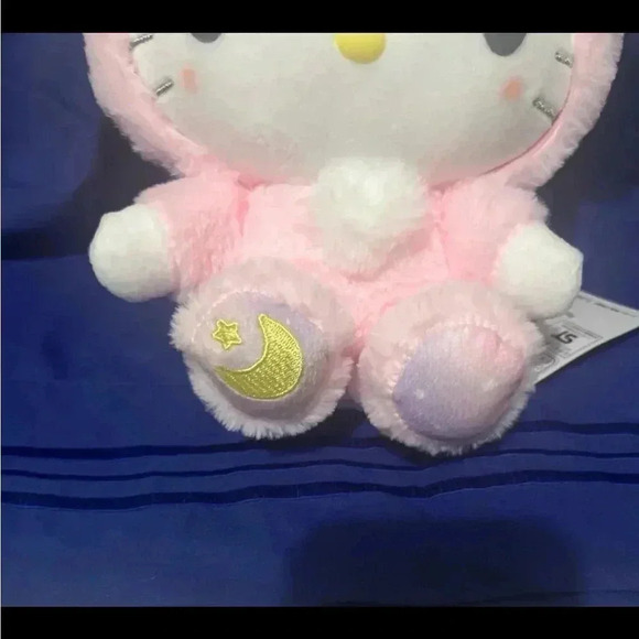 Hello Kitty plush New - Picture 3 of 6